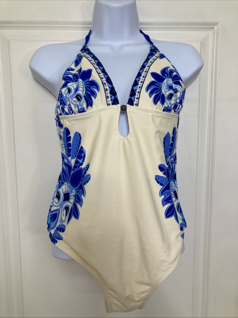 Cupshe Vintage Blue Floral Halterneck Low Back One piece Swimsuit Sz M